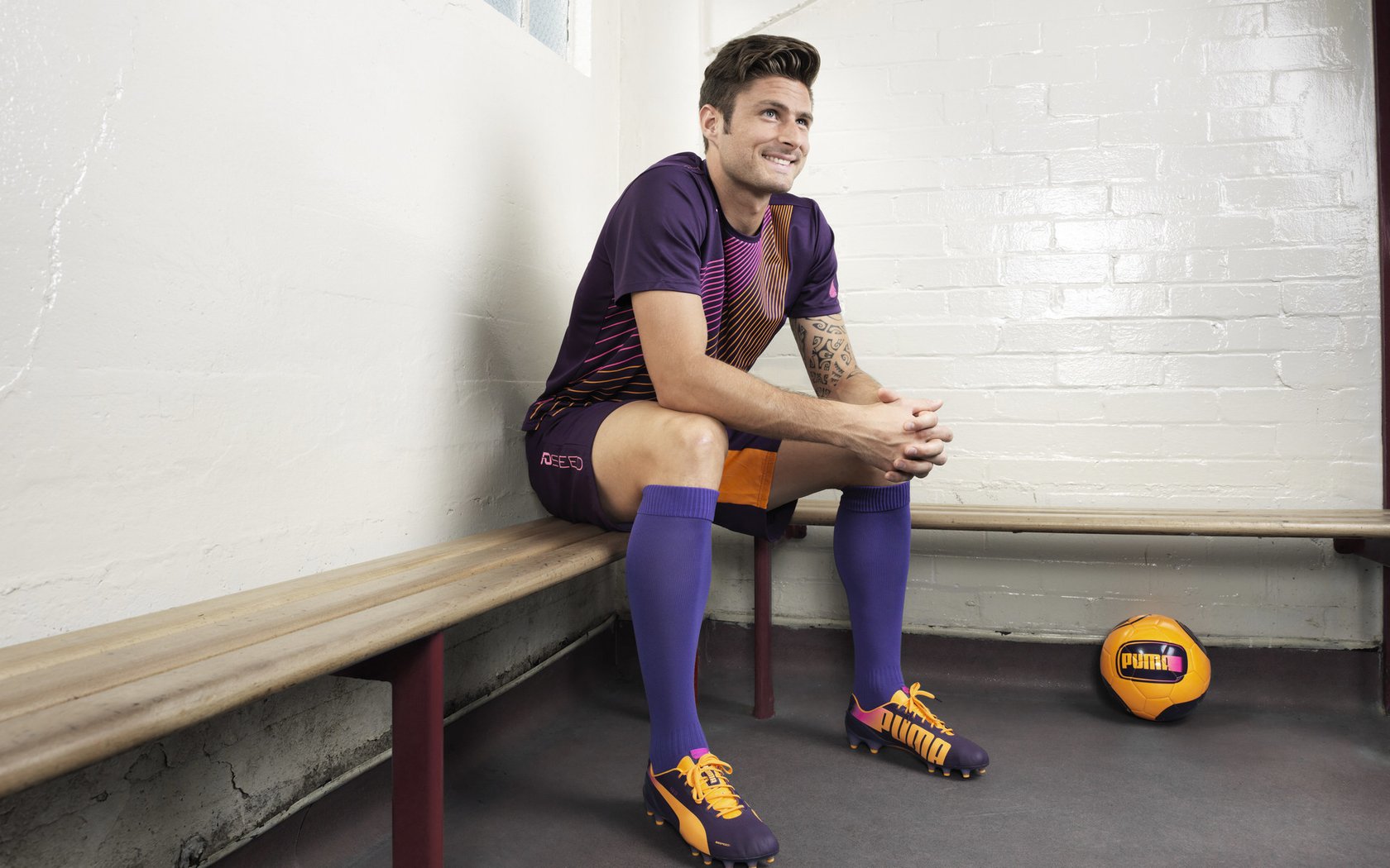 兰斯队员默契配合，连续得分，兰斯足球